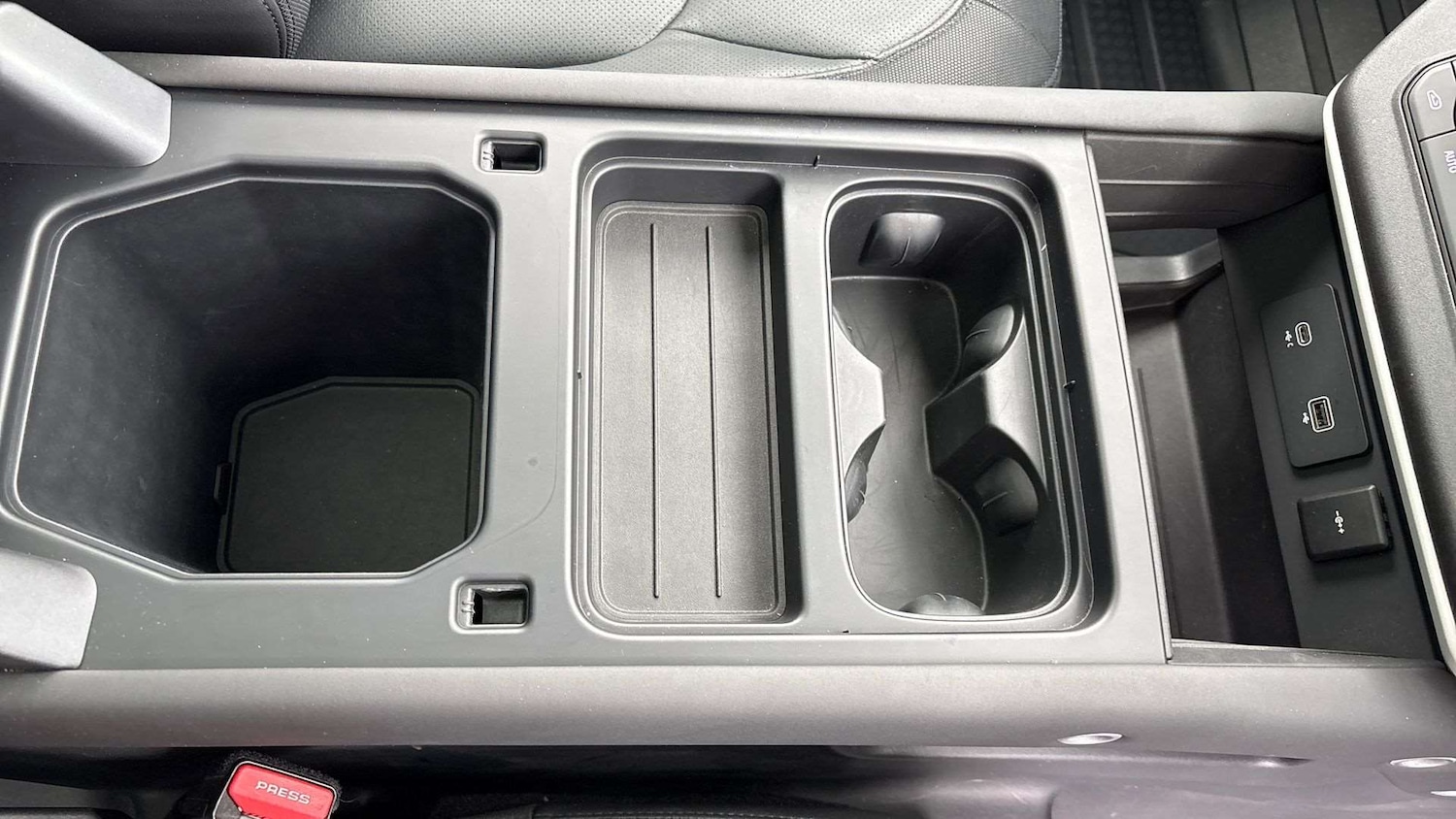 Used Land Rover Defender 2024 for sale - 76587598: Photo 35