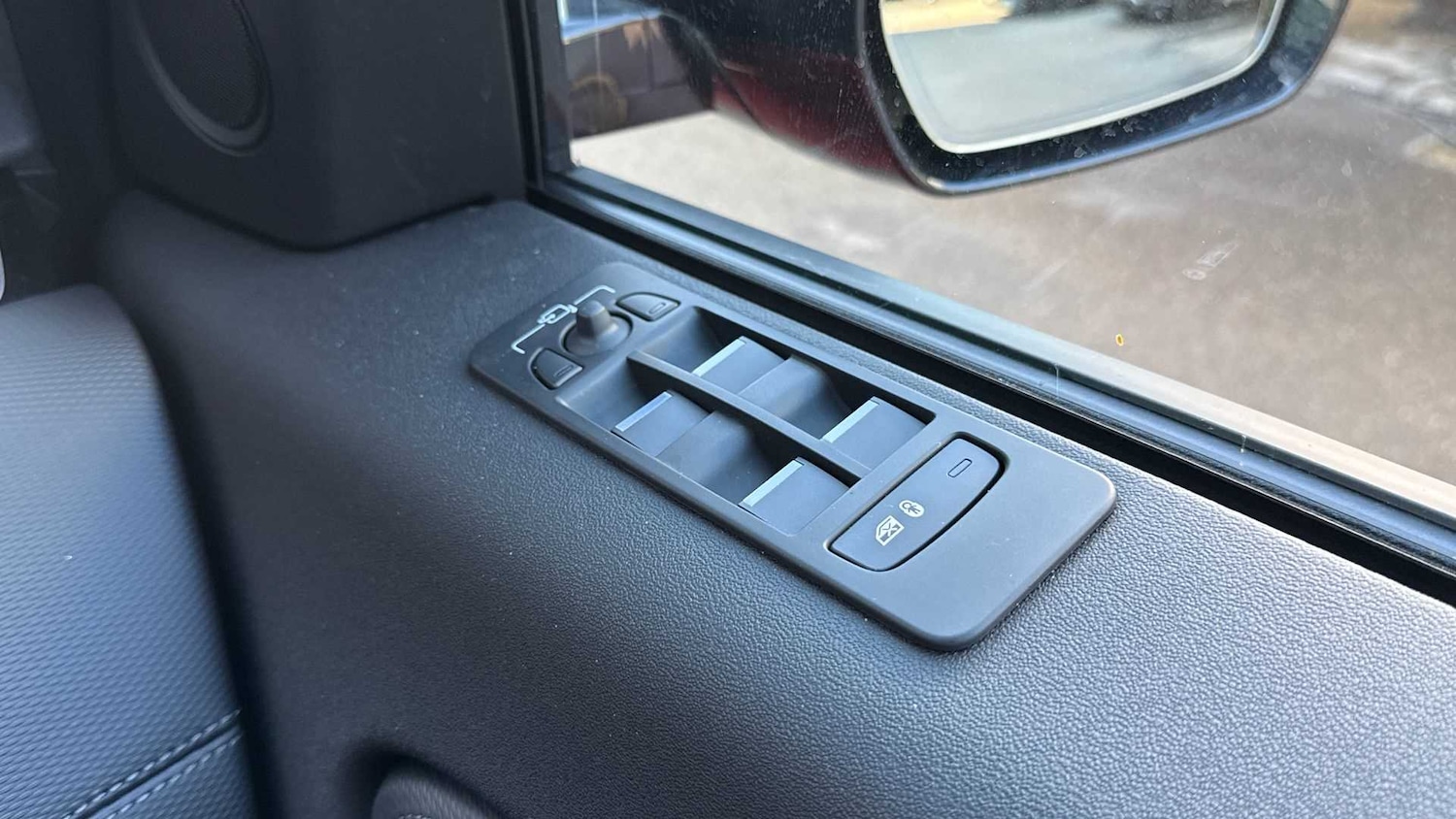 Used Land Rover Discovery Sport 2025 for sale - 76460465: Photo 24