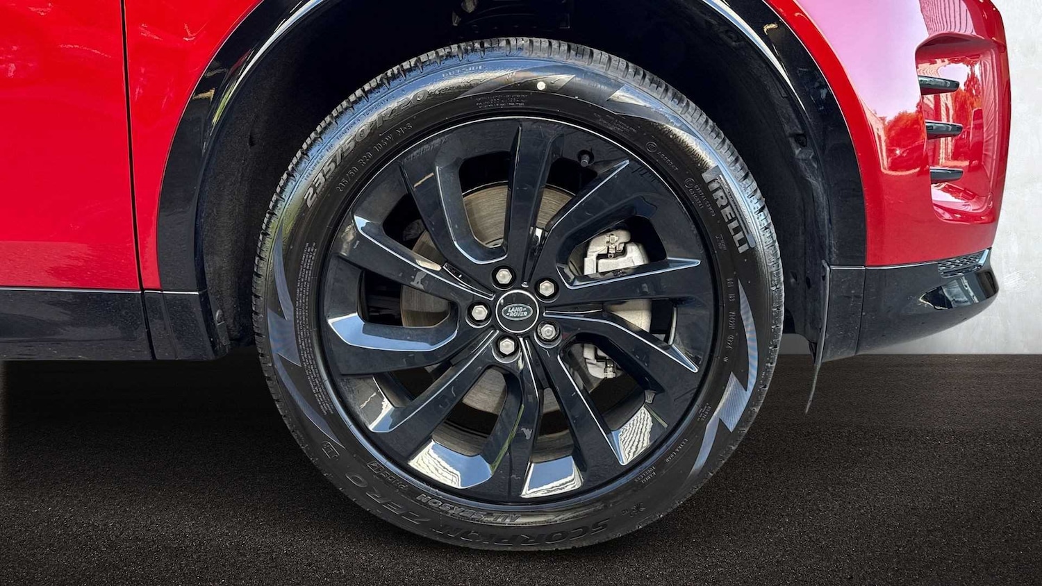 Used Land Rover Discovery Sport 2025 for sale - 76460465: Photo 8