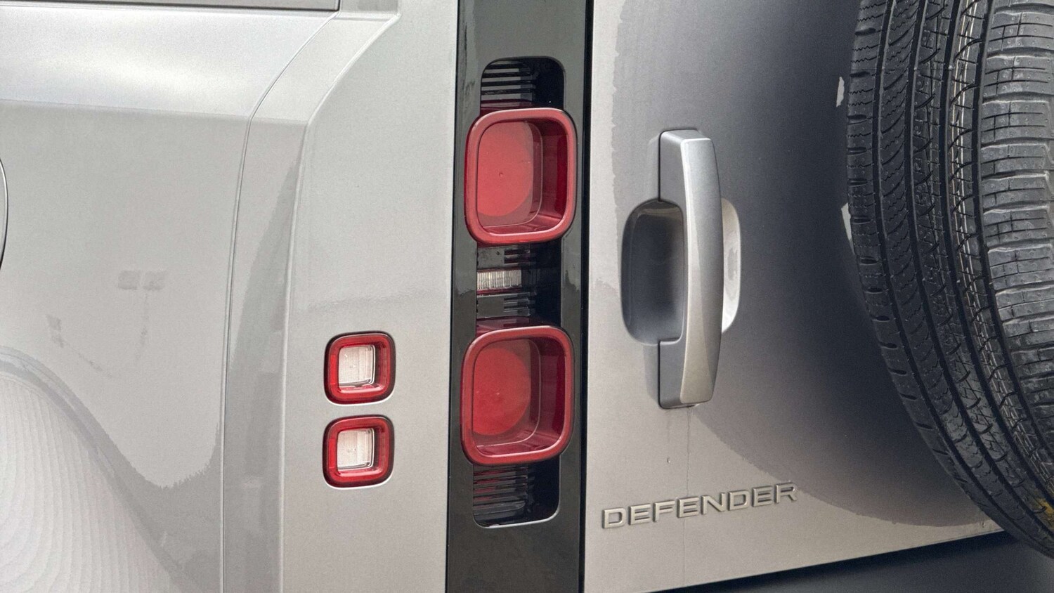 Used Land Rover Defender 2024 for sale - 77526994: Photo 19