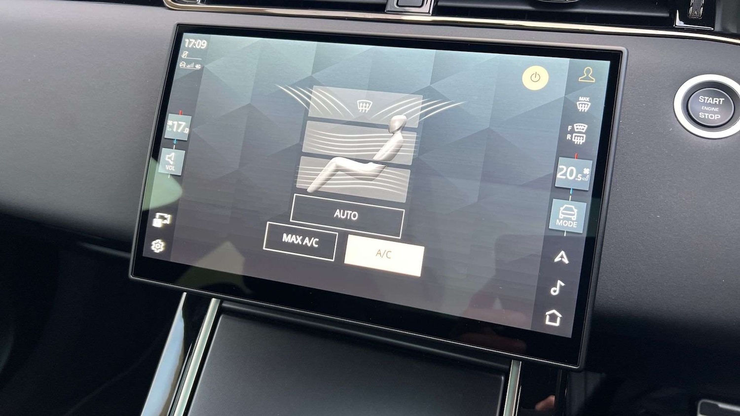 Used Land Rover Range Rover Evoque 2025 for sale - 76460227: Photo 34