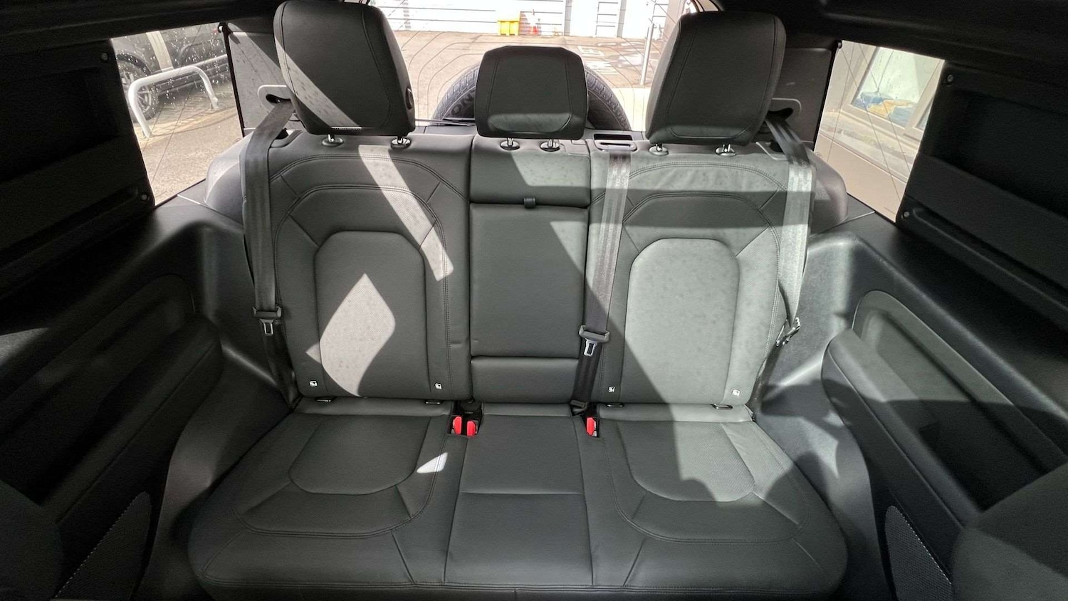 Used Land Rover Defender 2023 for sale - 76460584: Photo 29