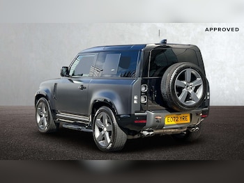 Used Land Rover Defender 2023 for sale - 76460584: Photo