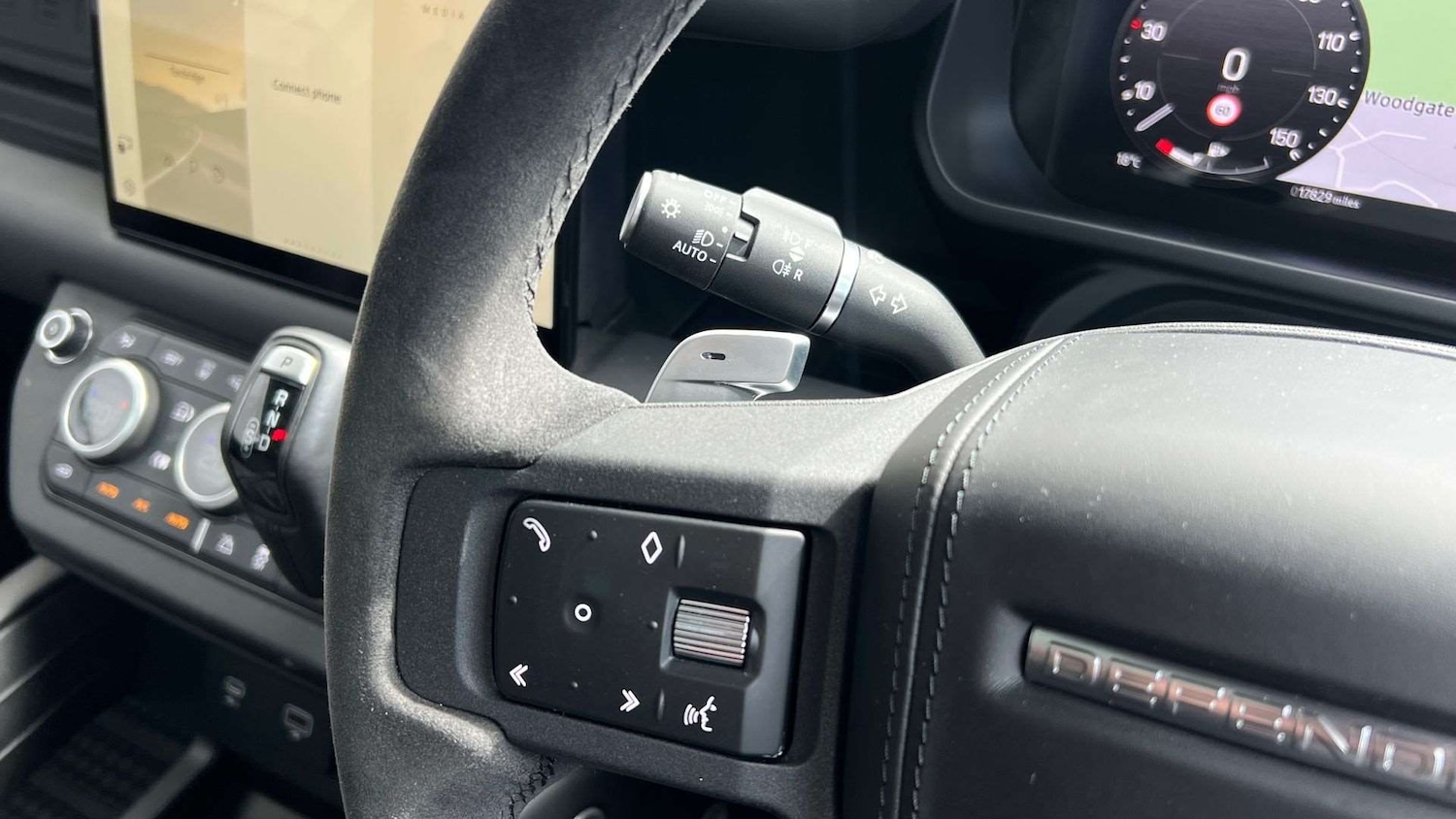 Used Land Rover Defender 2023 for sale - 76460584: Photo 33