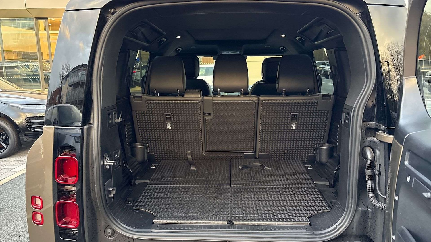 Used Land Rover Defender 2025 for sale - 77308568: Photo 10