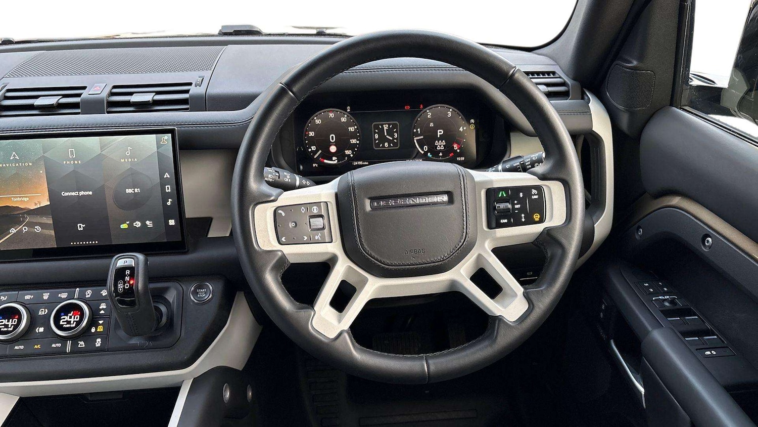 Used Land Rover Defender 2025 for sale - 77308568: Photo 15