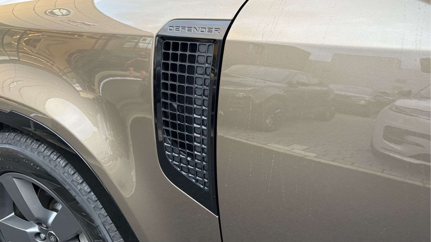 Used Land Rover Defender 2025 for sale - 77308568: Photo 28