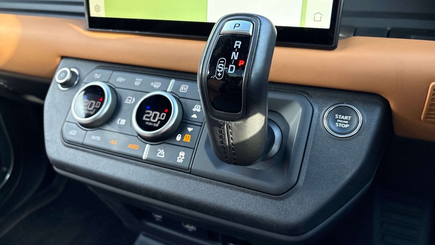 Used Land Rover Defender 2024 for sale - 77270327: Photo 13