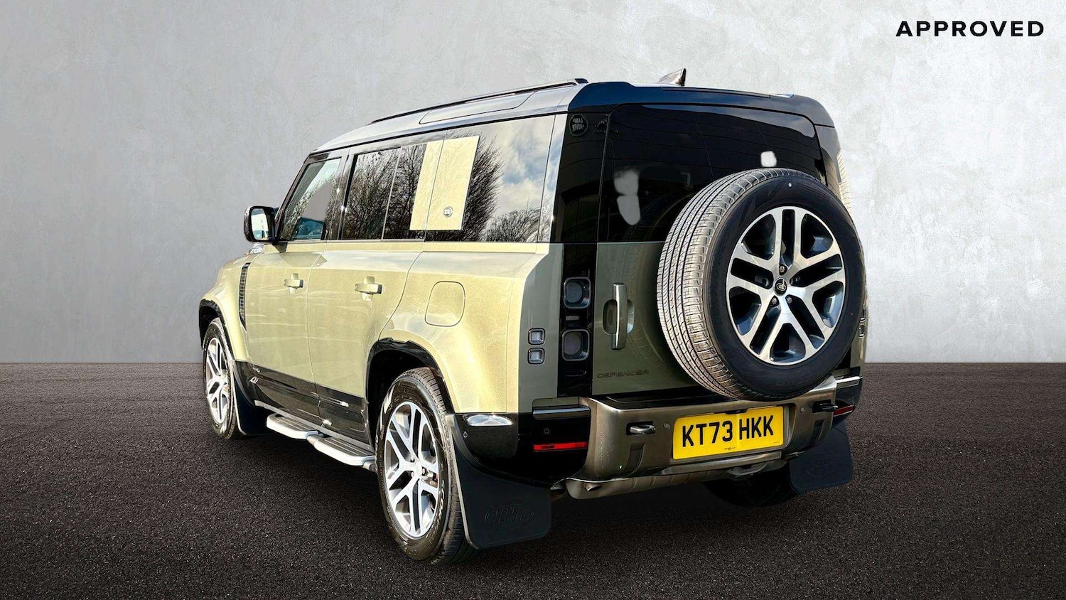 Used Land Rover Defender 2024 for sale - 77270327: Photo 2