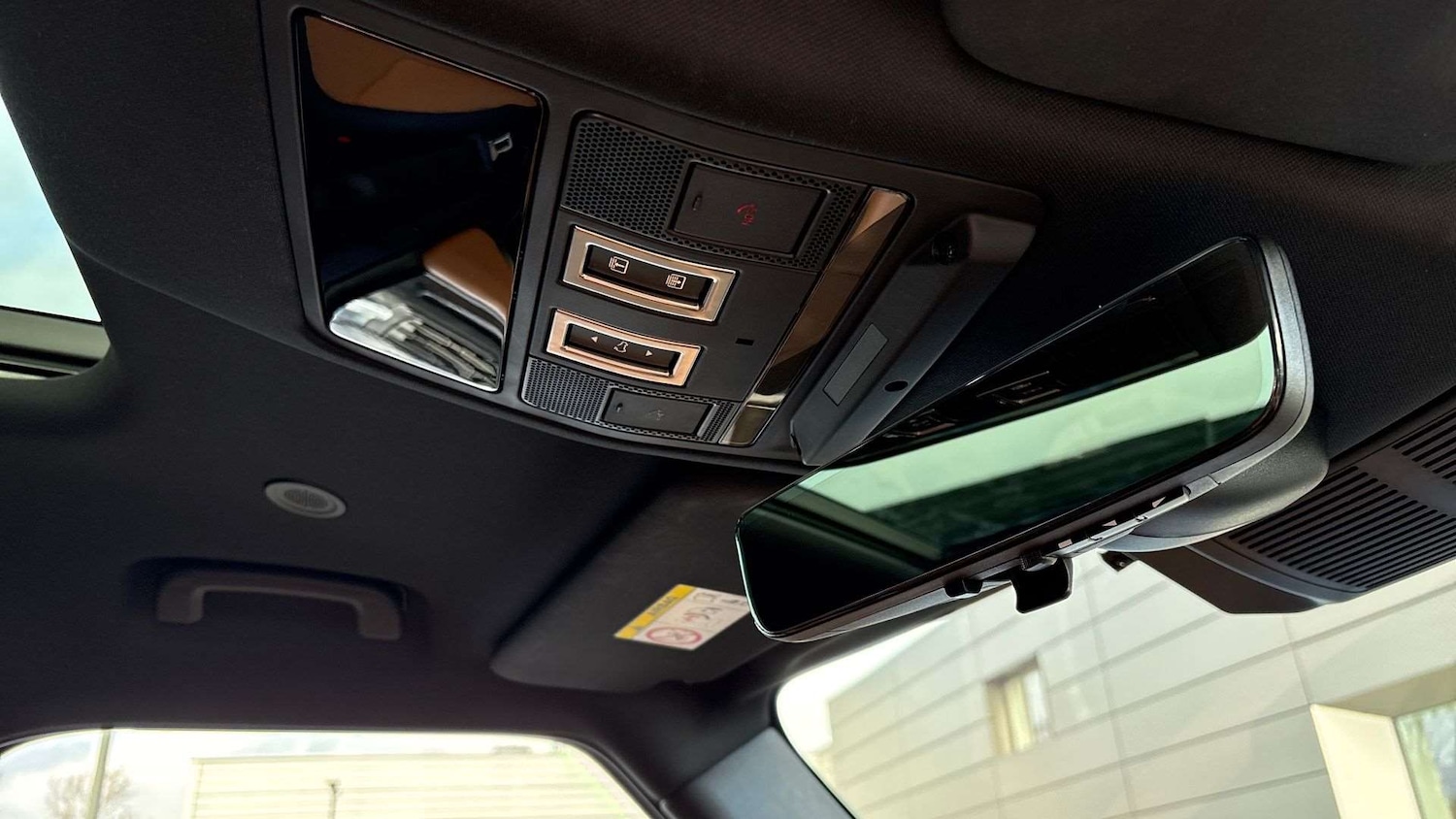 Used Land Rover Defender 2024 for sale - 77270327: Photo 23