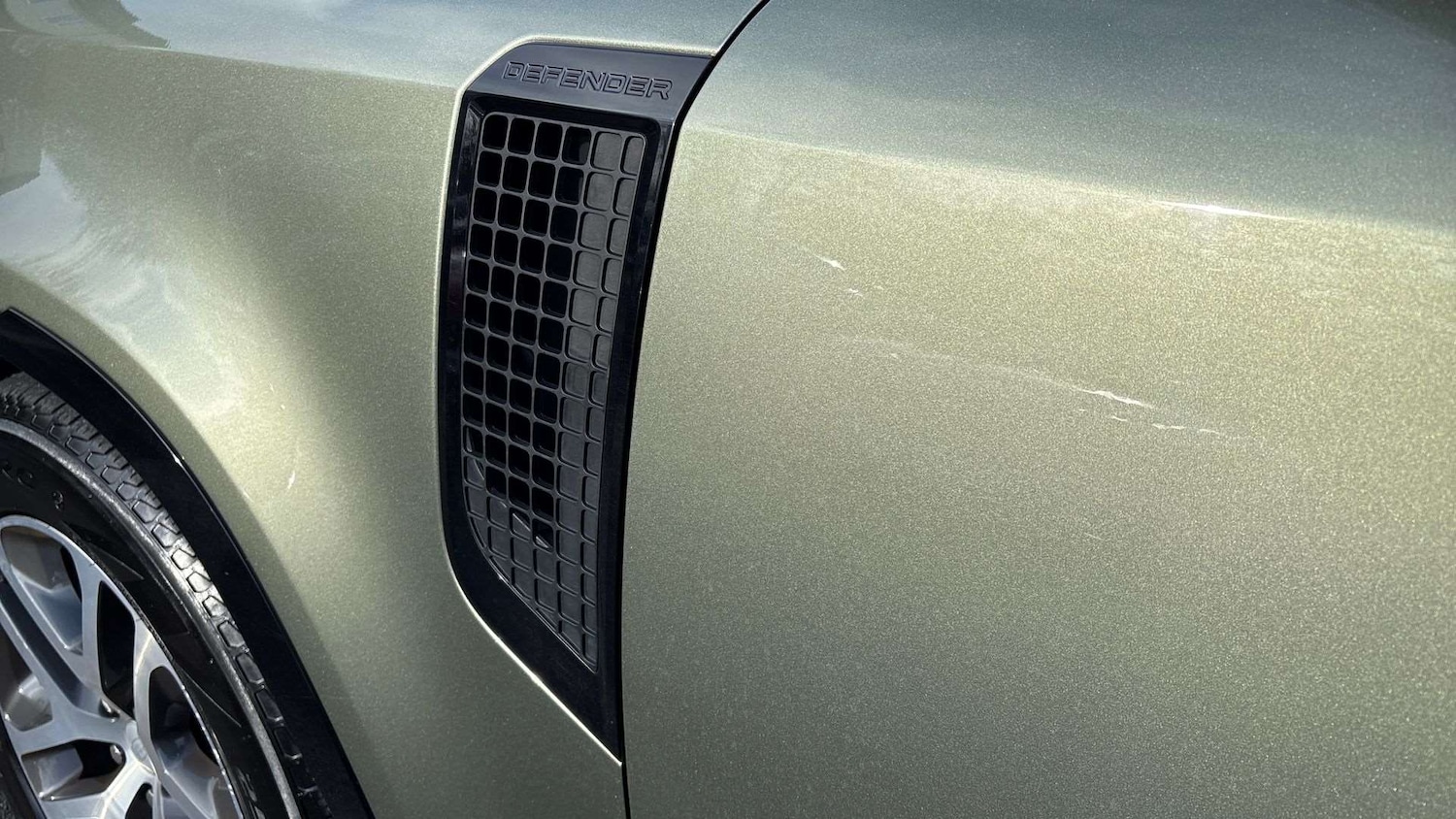 Used Land Rover Defender 2024 for sale - 77270327: Photo 28