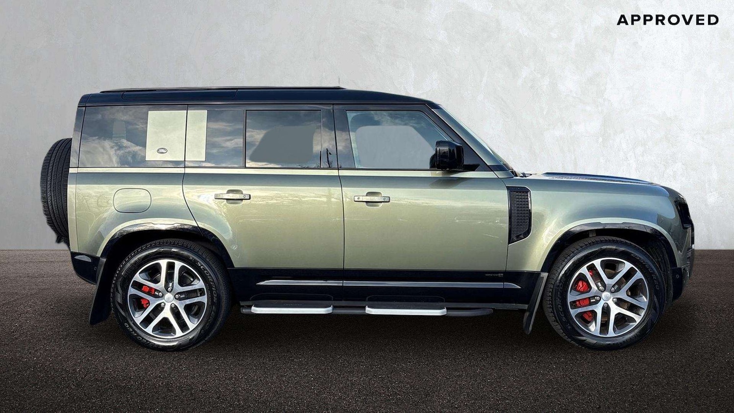 Used Land Rover Defender 2024 for sale - 77270327: Photo 5