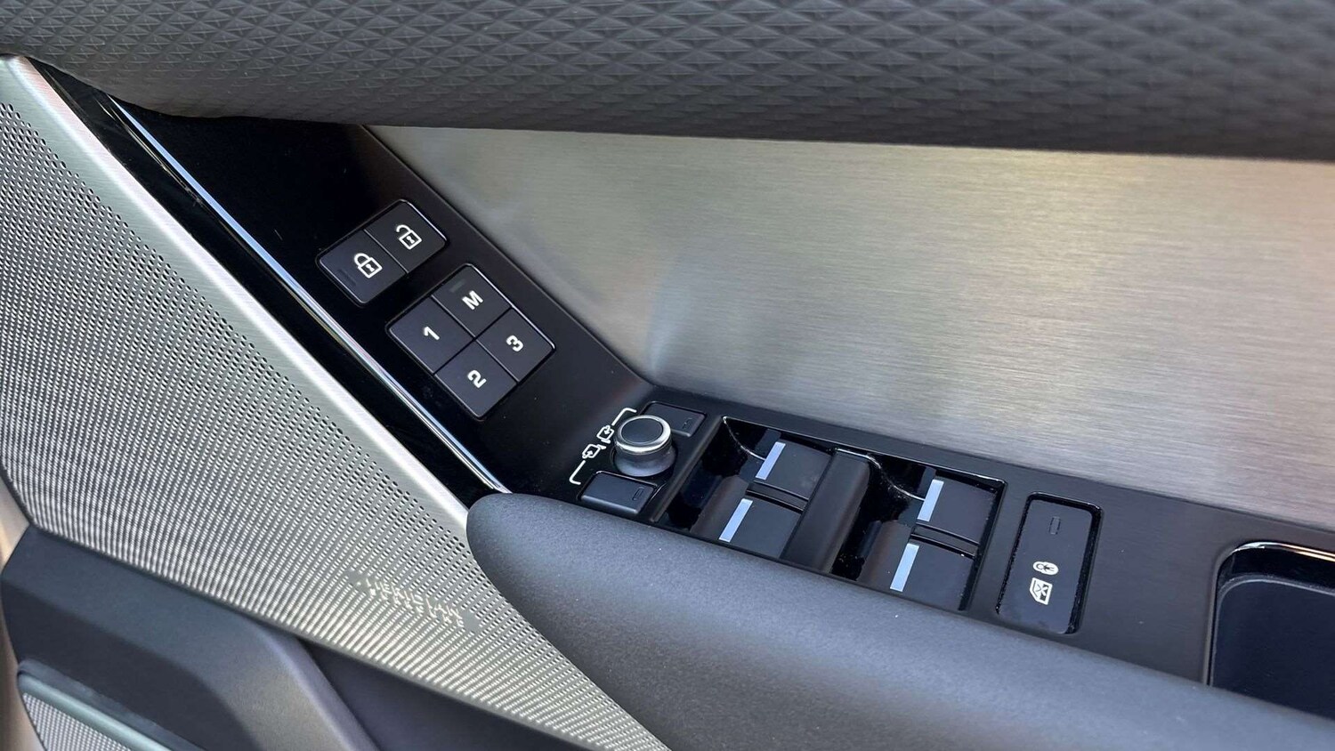 Used Land Rover Range Rover Velar 2022 for sale - 77740914: Photo 25