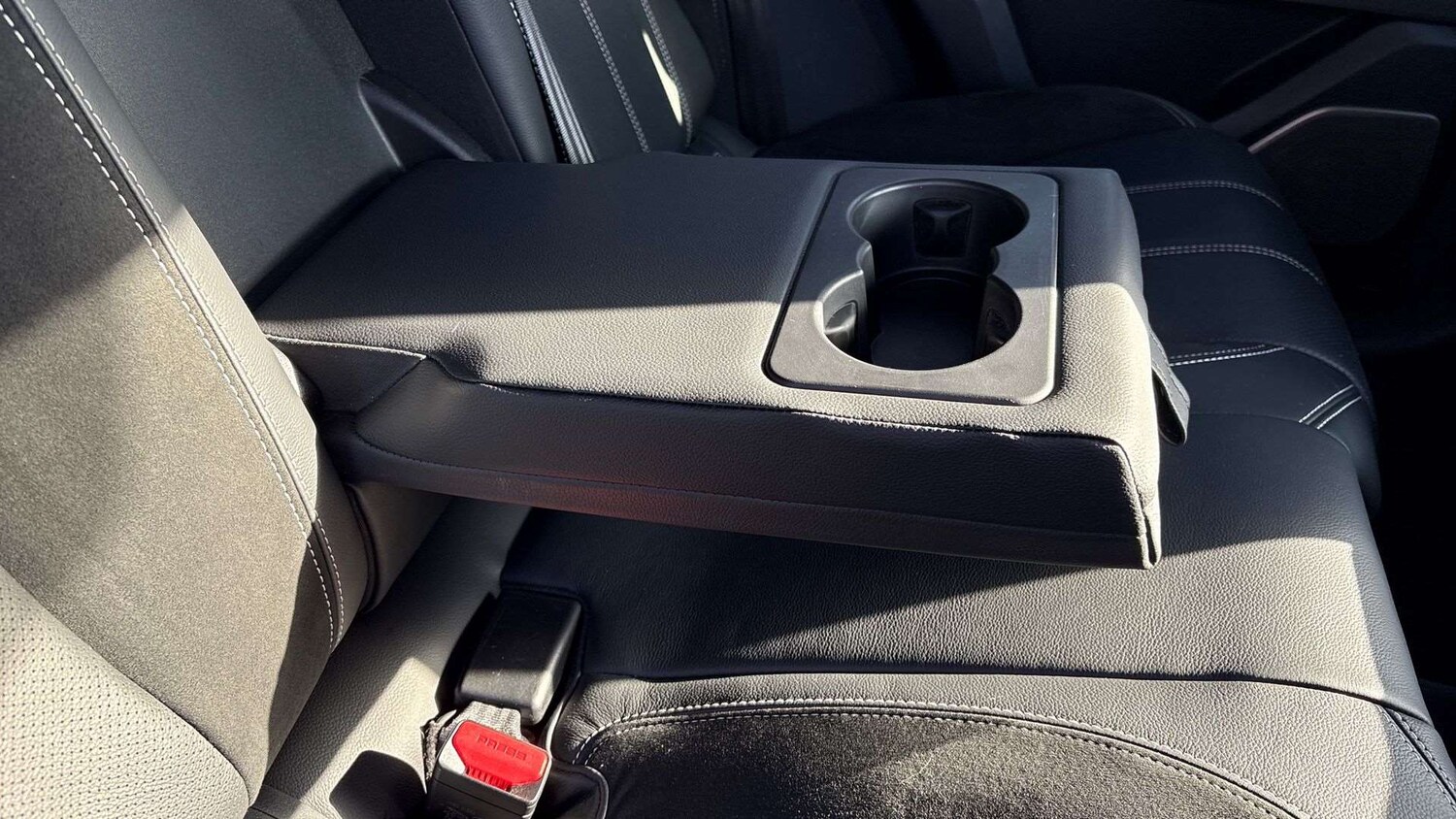 Used Land Rover Range Rover Velar 2022 for sale - 77740914: Photo 32