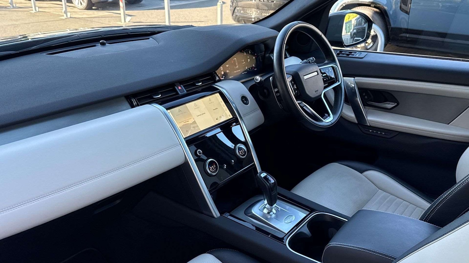 Used Land Rover Discovery Sport 2023 for sale - 76460070: Photo 23