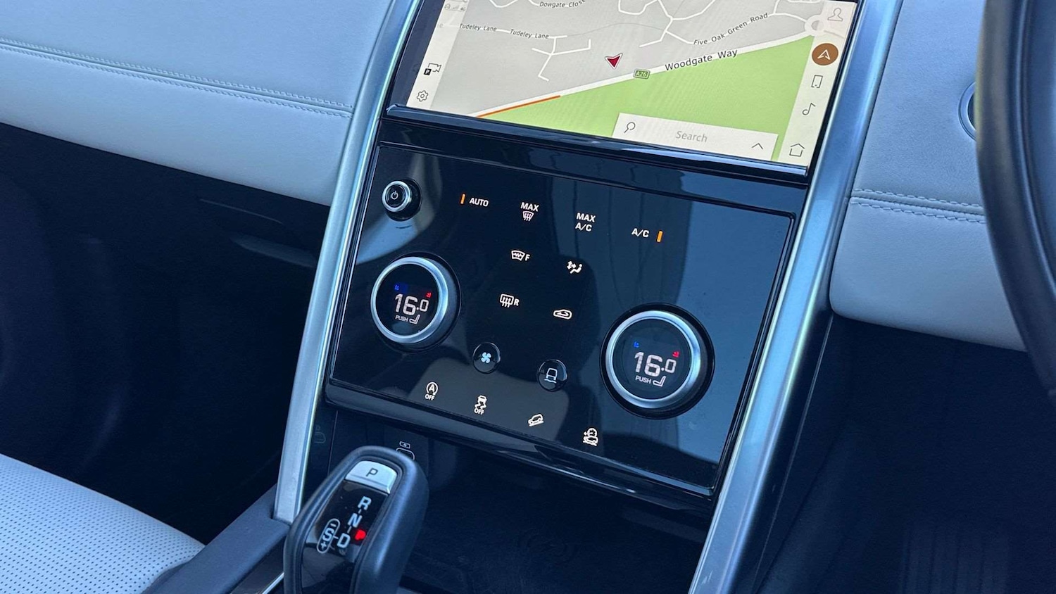 Used Land Rover Discovery Sport 2023 for sale - 76460070: Photo 31