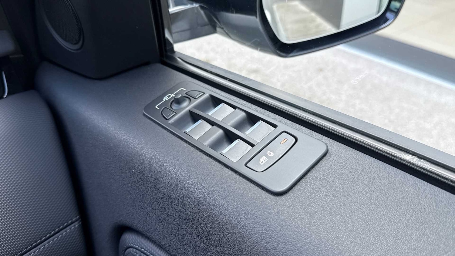 Used Land Rover Discovery Sport 2025 for sale - 76460562: Photo 24