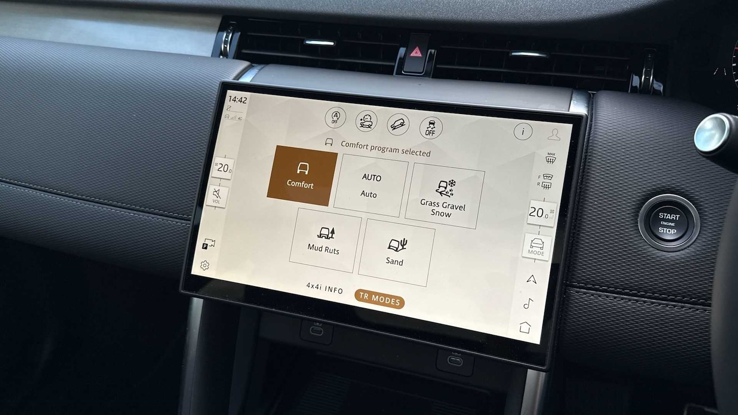 Used Land Rover Discovery Sport 2025 for sale - 76460562: Photo 35