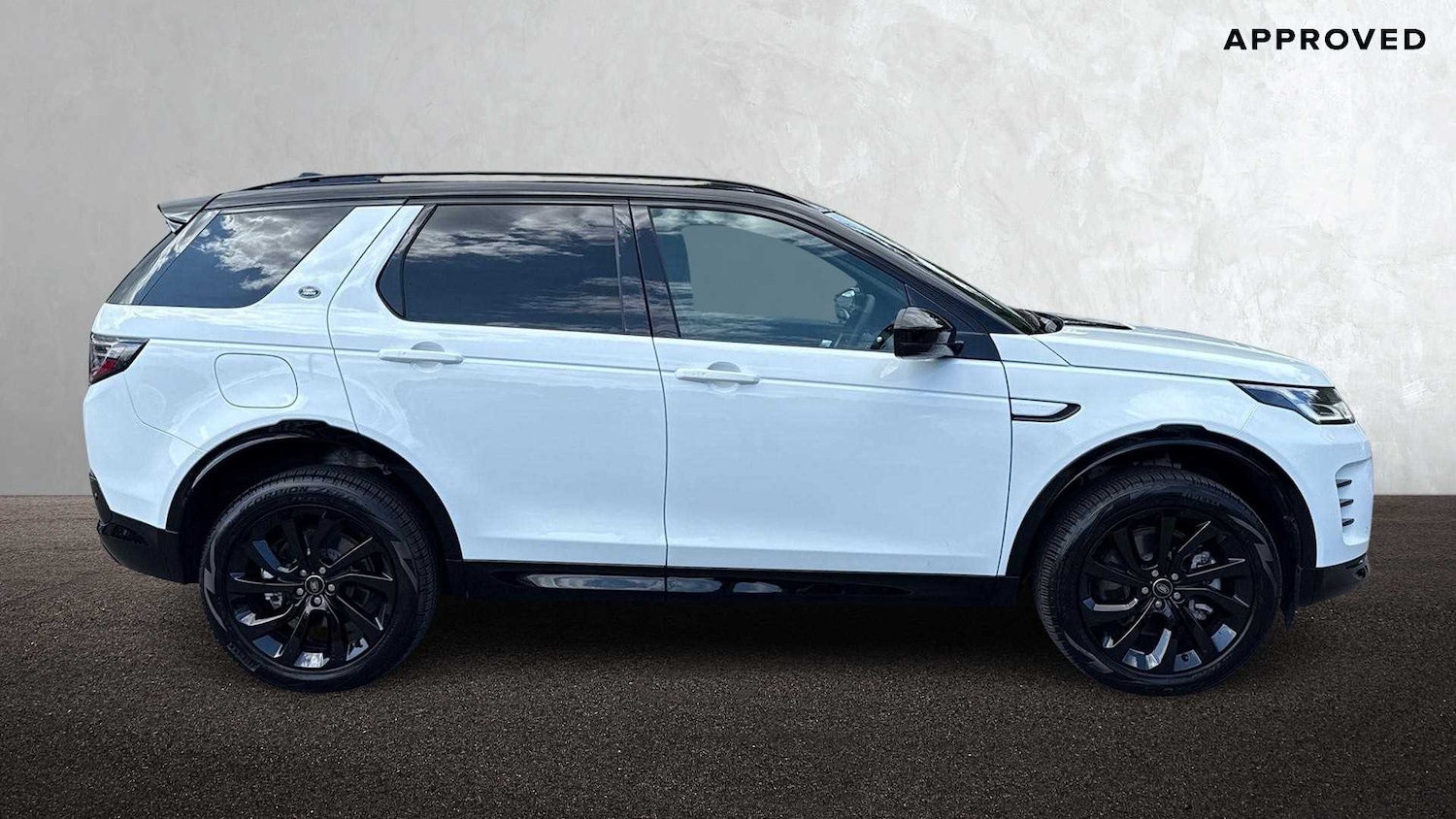 Used Land Rover Discovery Sport 2025 for sale - 76460562: Photo 5