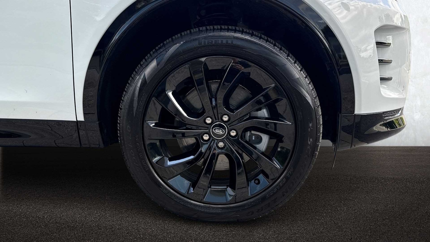 Used Land Rover Discovery Sport 2025 for sale - 76460562: Photo 8