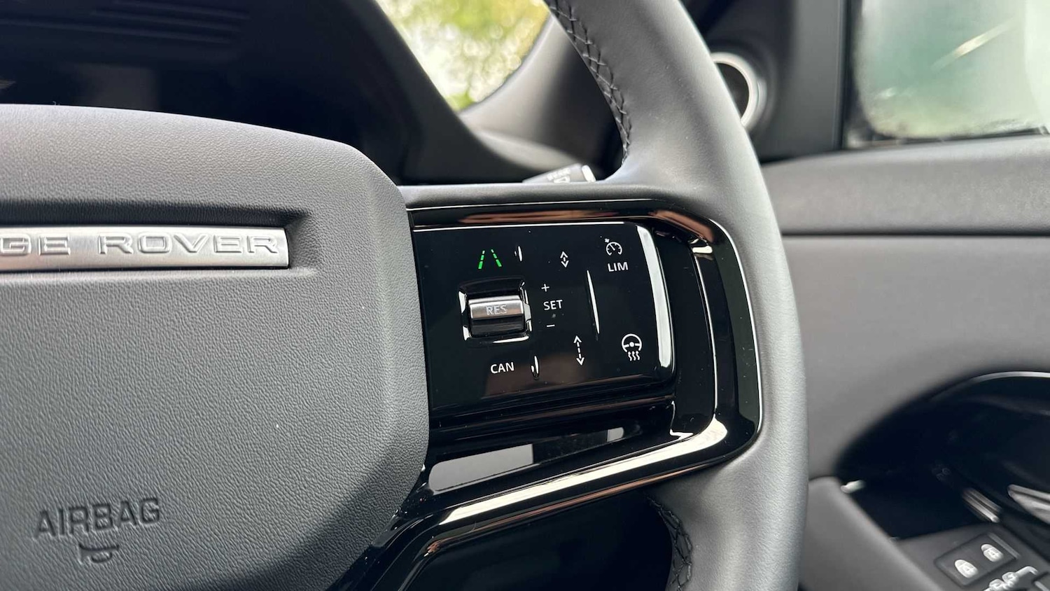 Used Land Rover Range Rover Evoque 2025 for sale - 76460055: Photo 28