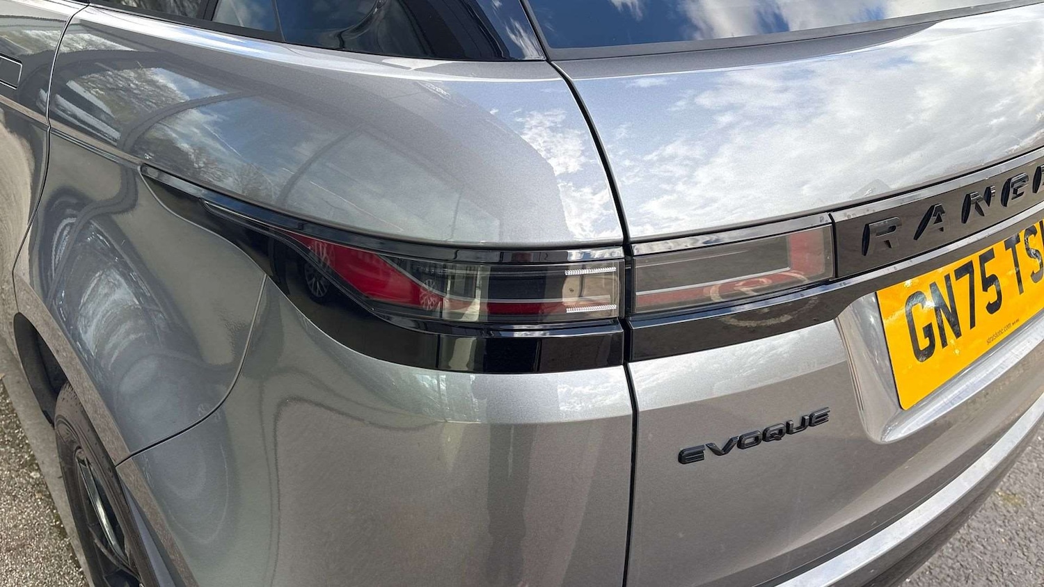 Used Land Rover Range Rover Evoque 2025 for sale - 77526898: Photo 19