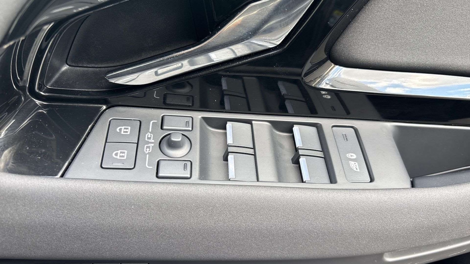 Used Land Rover Range Rover Evoque 2025 for sale - 77526898: Photo 25