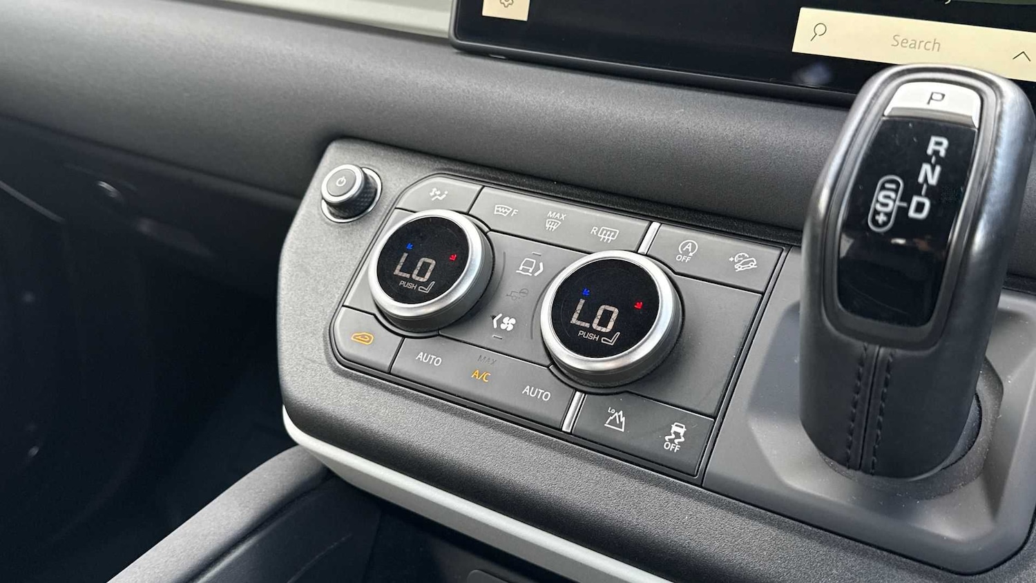 Used Land Rover Defender 2023 for sale - 76460349: Photo 29