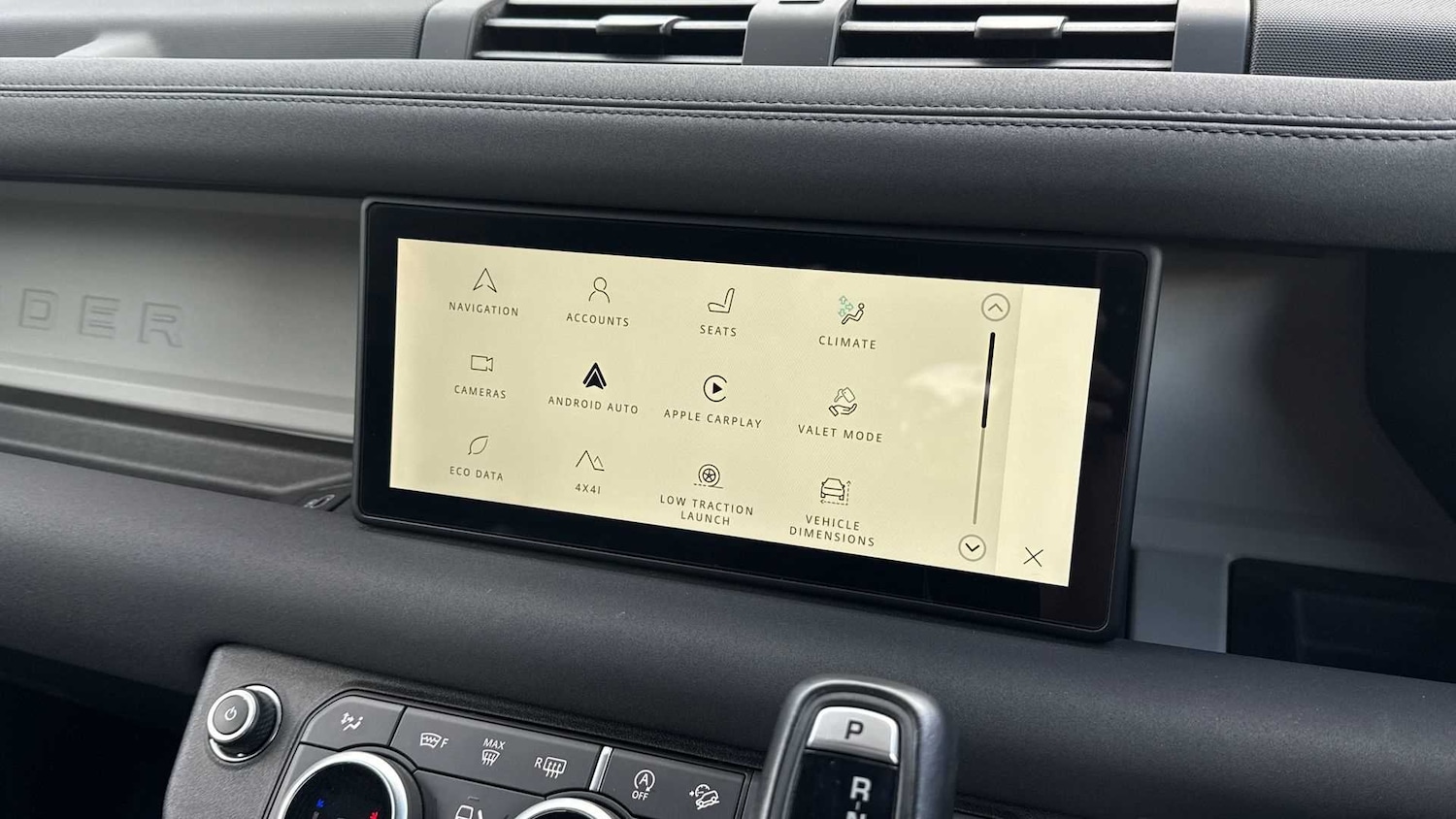 Used Land Rover Defender 2023 for sale - 76460349: Photo 31