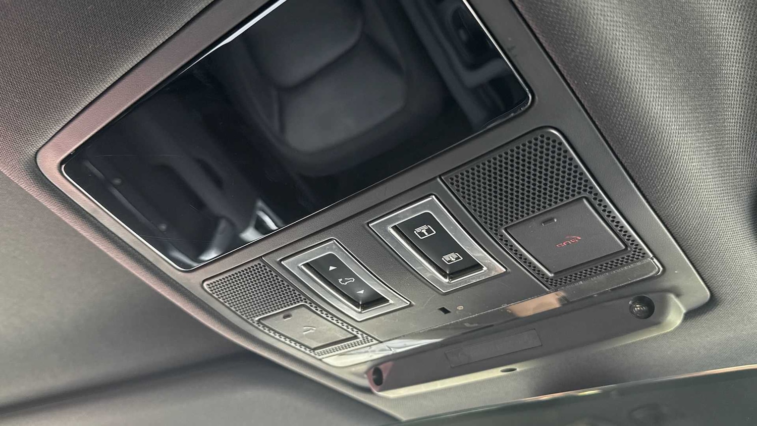 Used Land Rover Defender 2023 for sale - 76460349: Photo 35