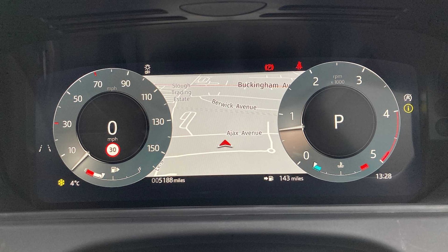 Used Land Rover Range Rover Velar 2024 for sale - 76460481: Photo 15