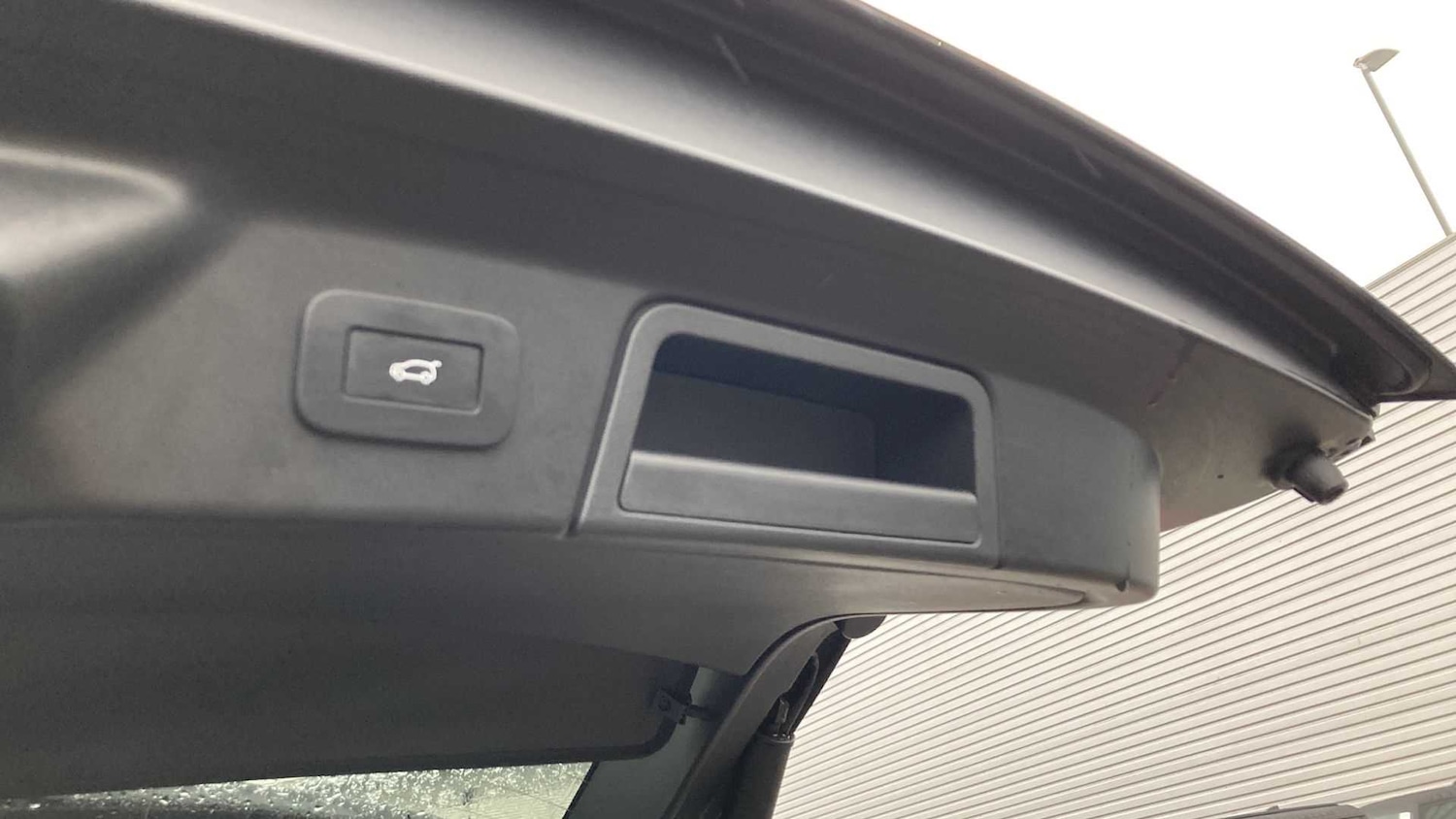 Used Land Rover Range Rover Velar 2024 for sale - 76460481: Photo 18