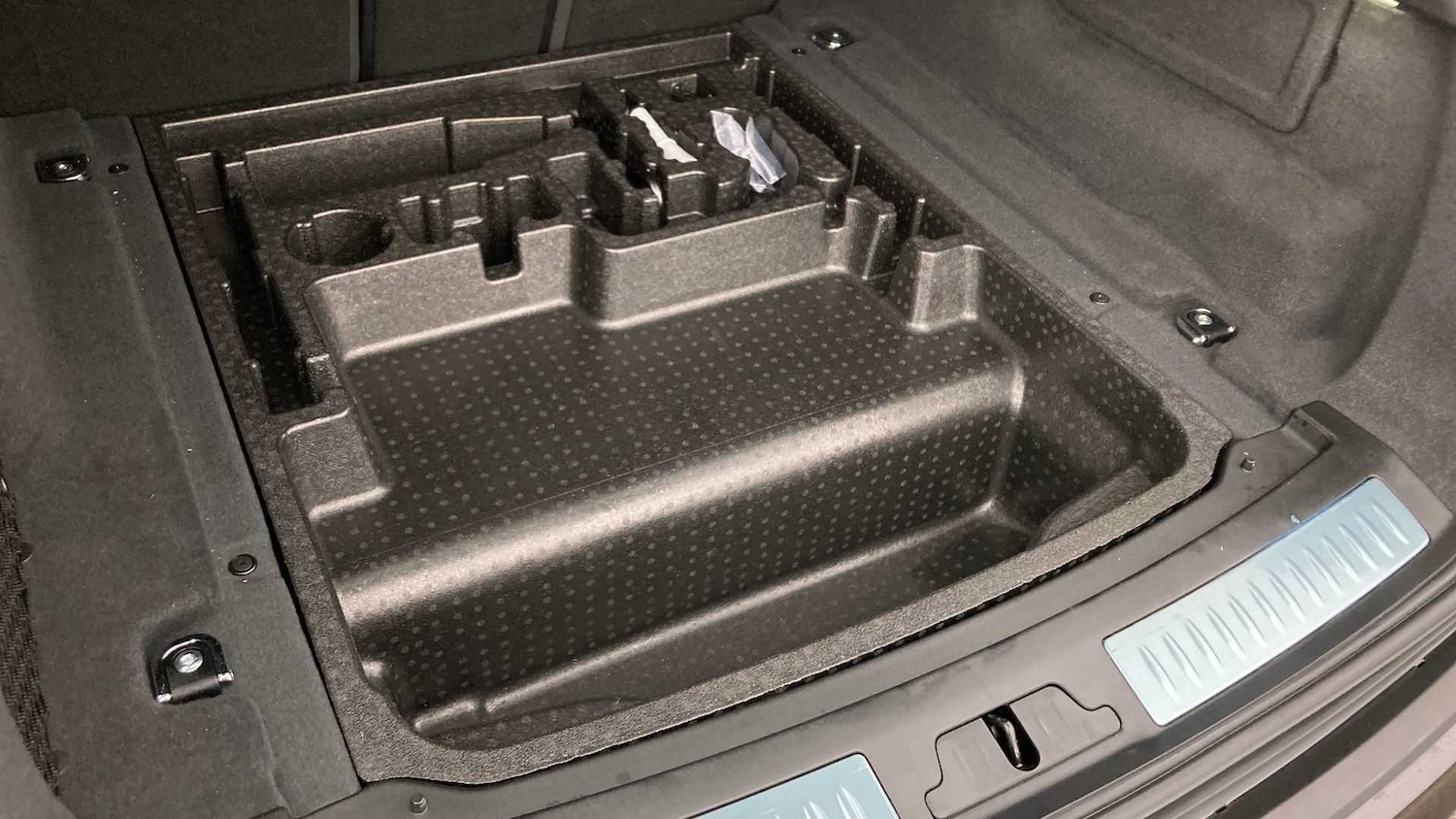 Used Land Rover Range Rover Velar 2024 for sale - 76460481: Photo 19