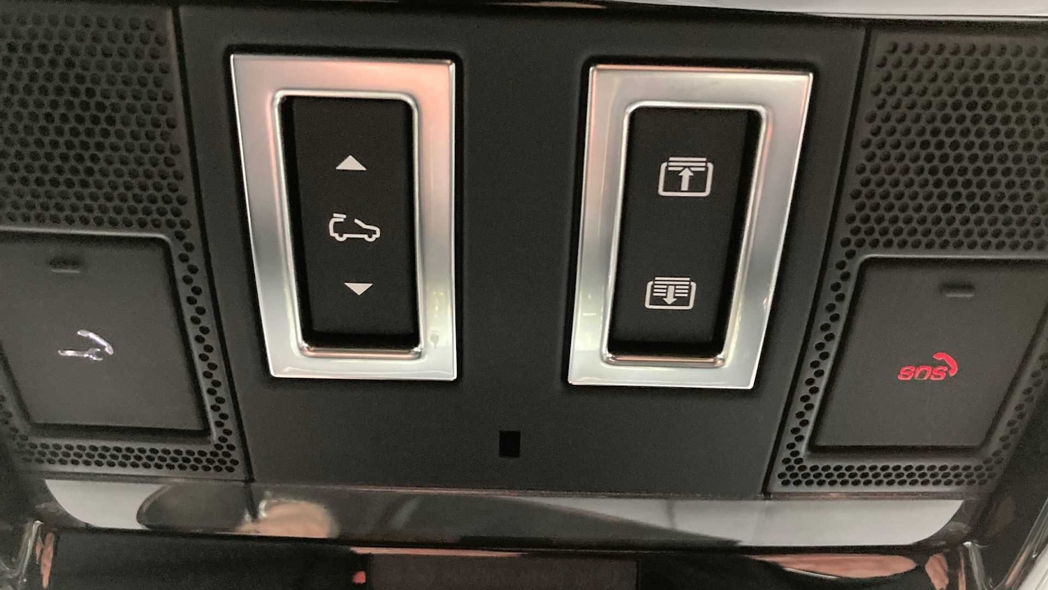 Used Land Rover Range Rover Velar 2024 for sale - 76460481: Photo 25