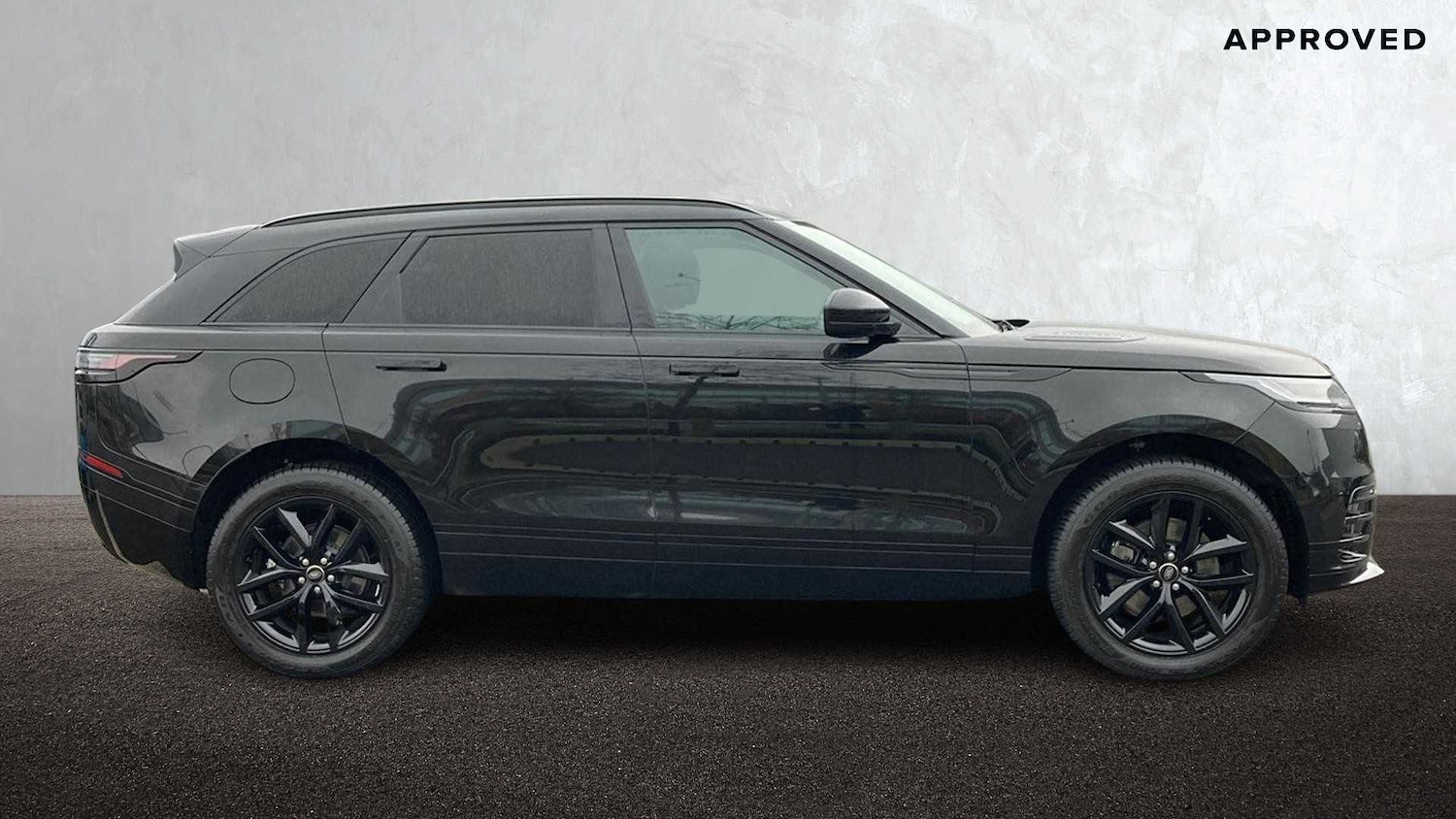 Used Land Rover Range Rover Velar 2024 for sale - 76460481: Photo 4