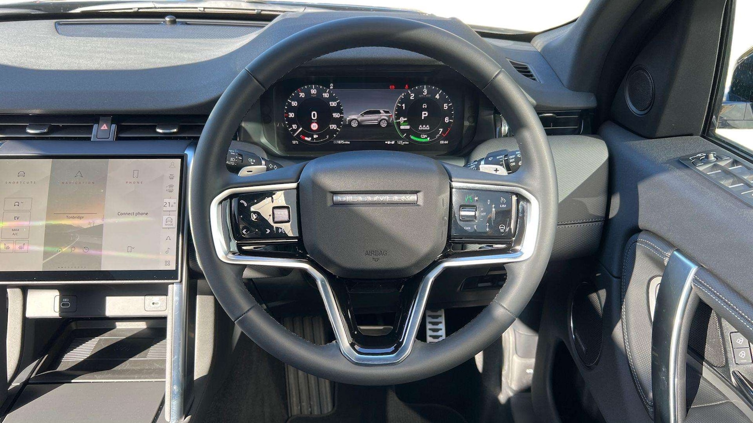 Used Land Rover Discovery Sport 2025 for sale - 76460305: Photo 15