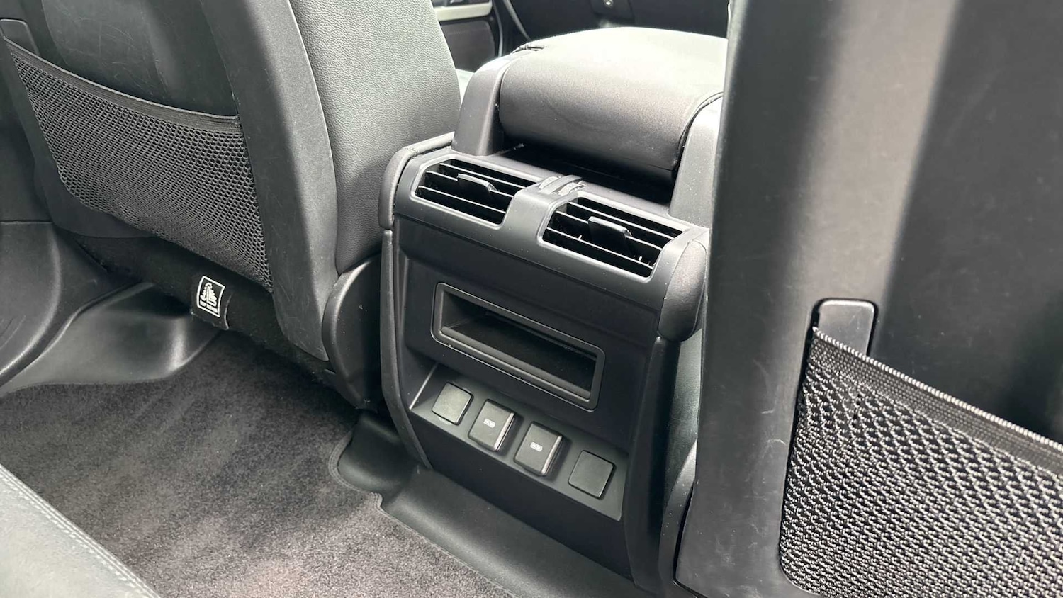 Used Land Rover Defender 2023 for sale - 76460085: Photo 18