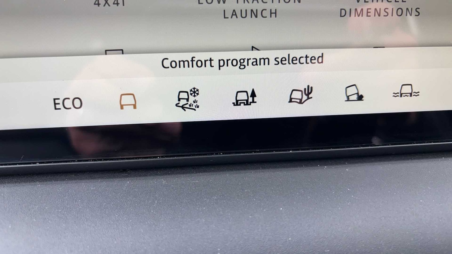 Used Land Rover Defender 2023 for sale - 76460085: Photo 27