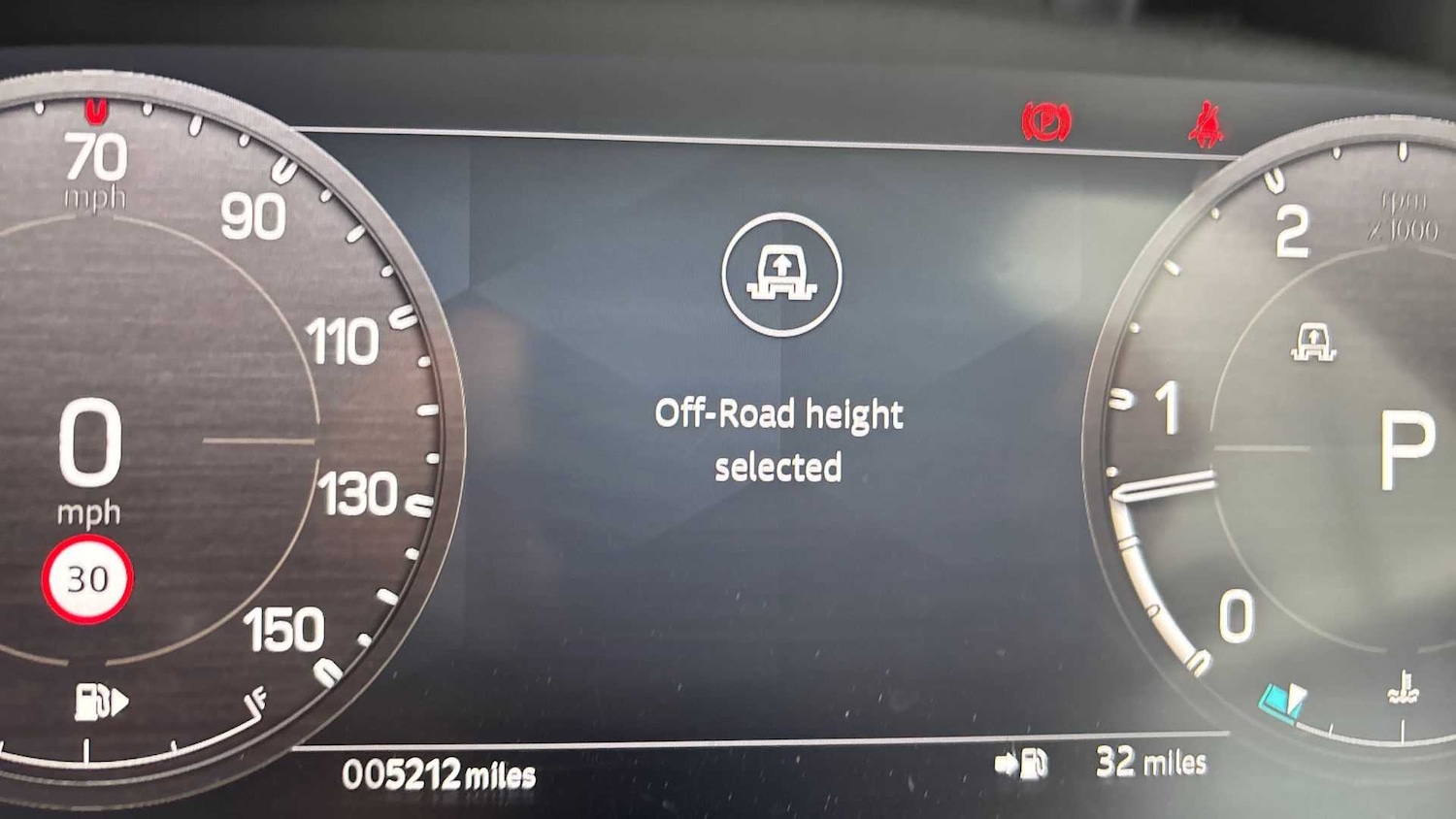 Used Land Rover Defender 2023 for sale - 76460085: Photo 29