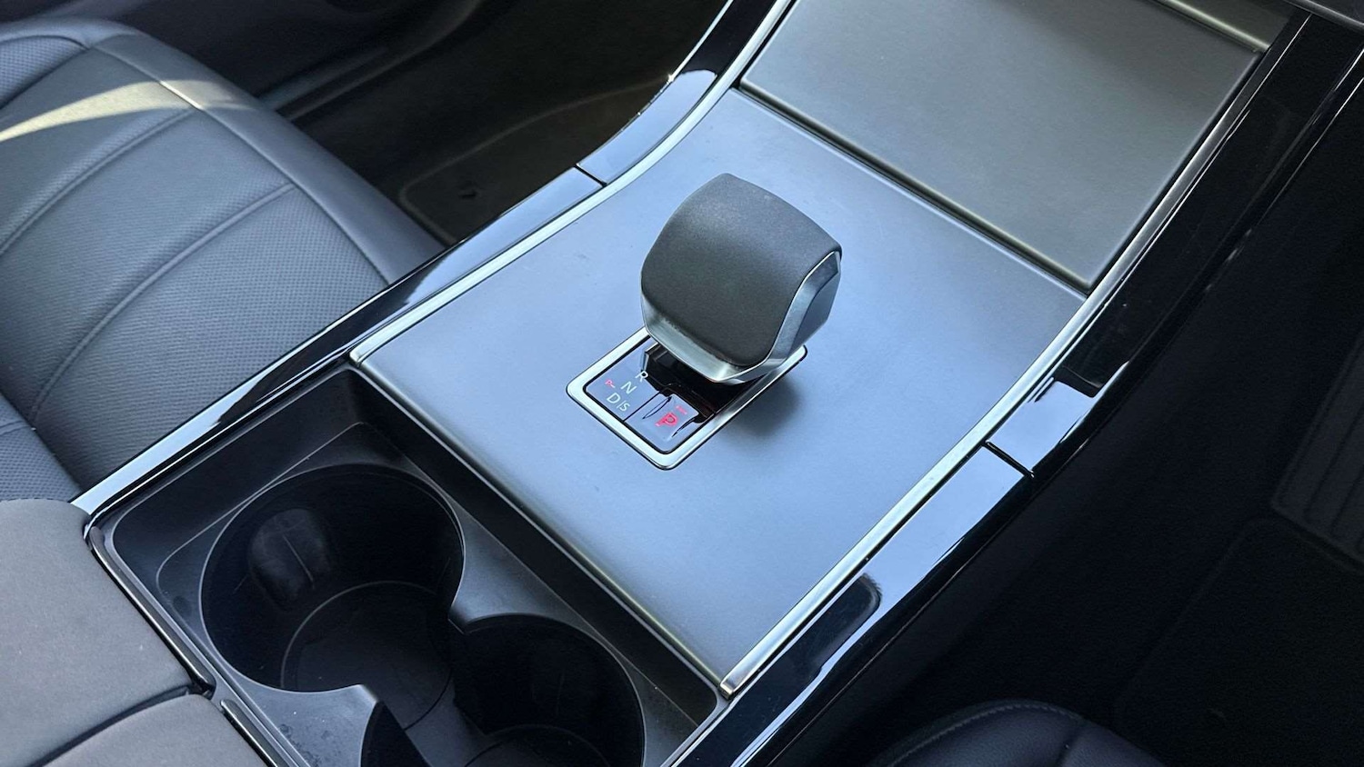 Used Land Rover Range Rover Evoque 2025 for sale - 76460306: Photo 13