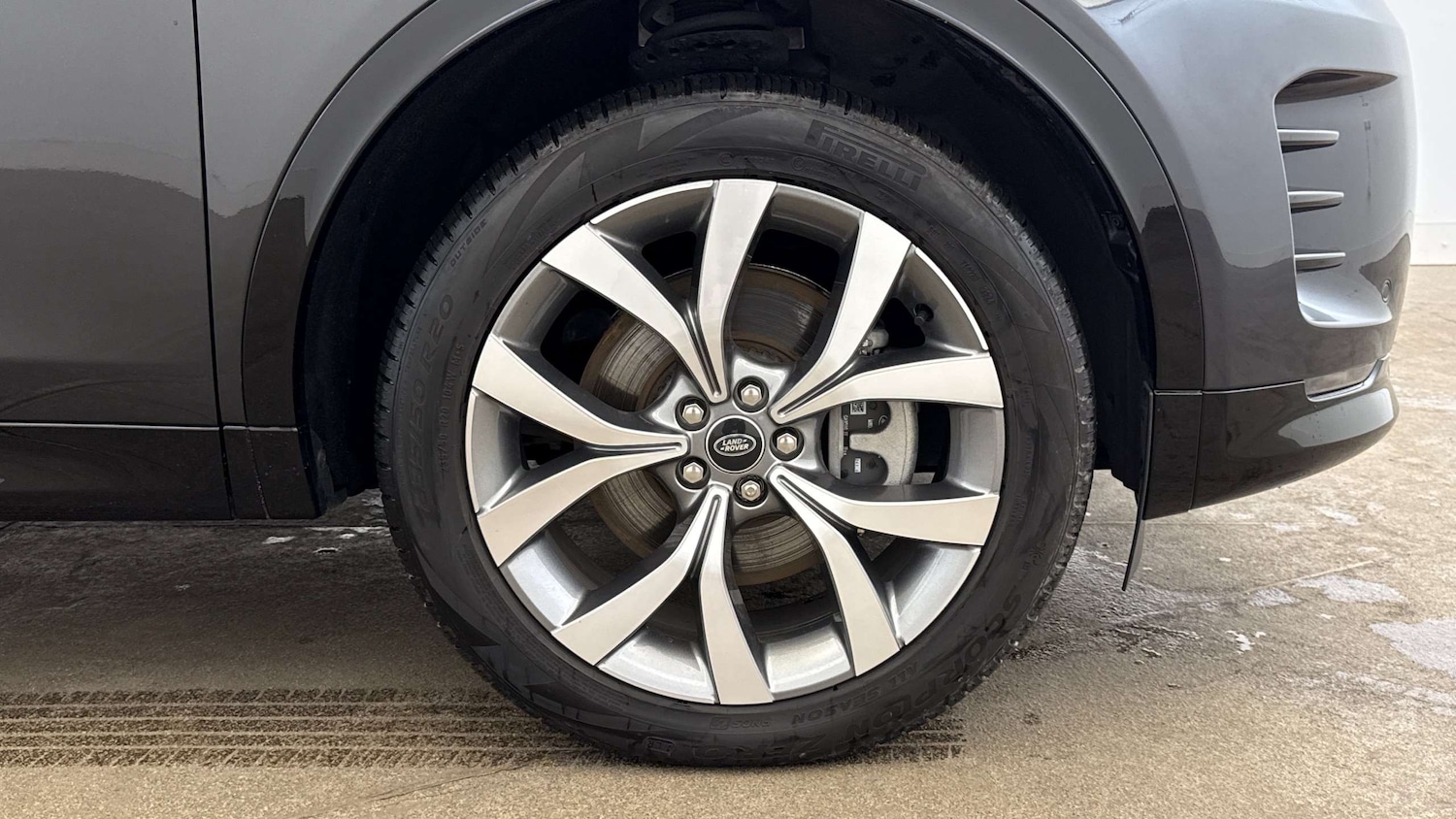 Used Land Rover Discovery Sport 2024 for sale - 76460341: Photo 8