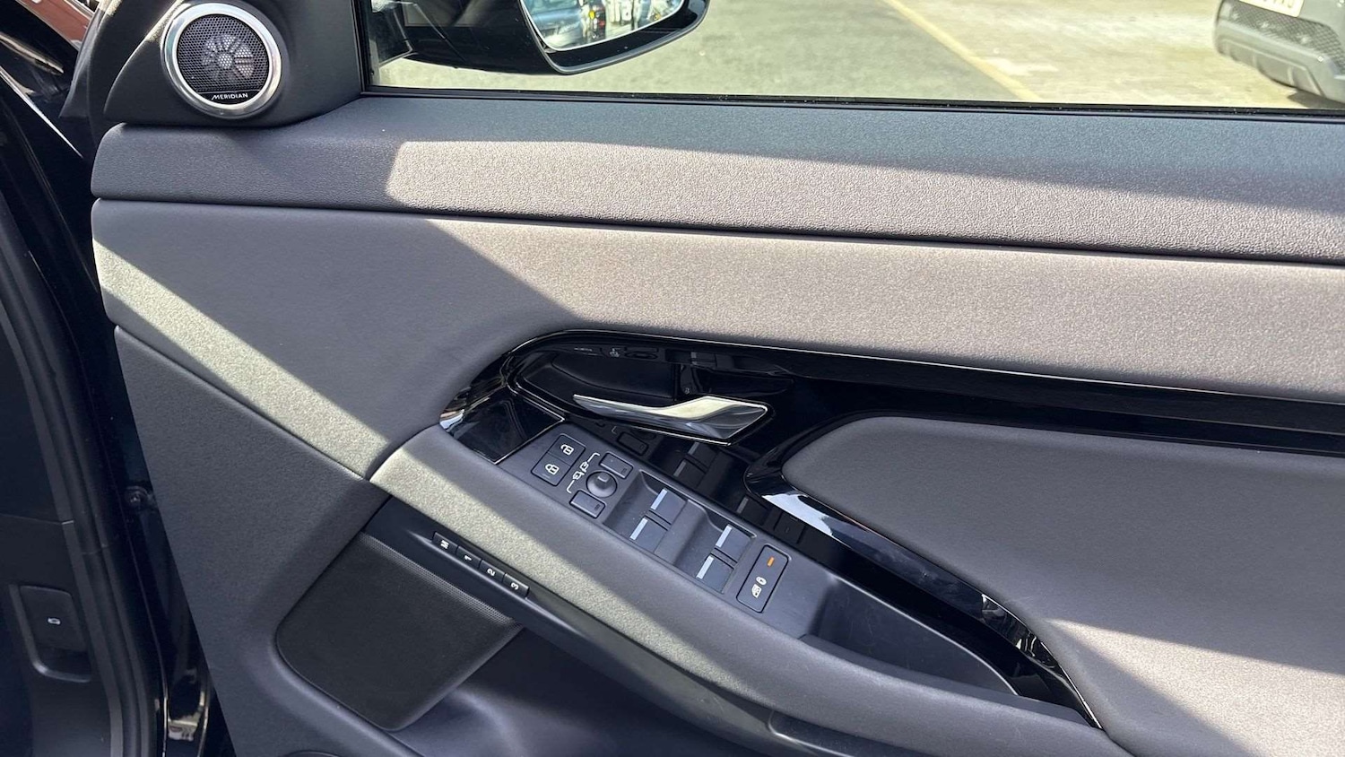 Used Land Rover Range Rover Evoque 2025 for sale - 77527077: Photo 33