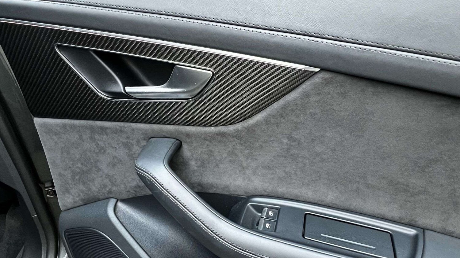 Used Audi RS Q8 2021 for sale - 76851591: Photo 33