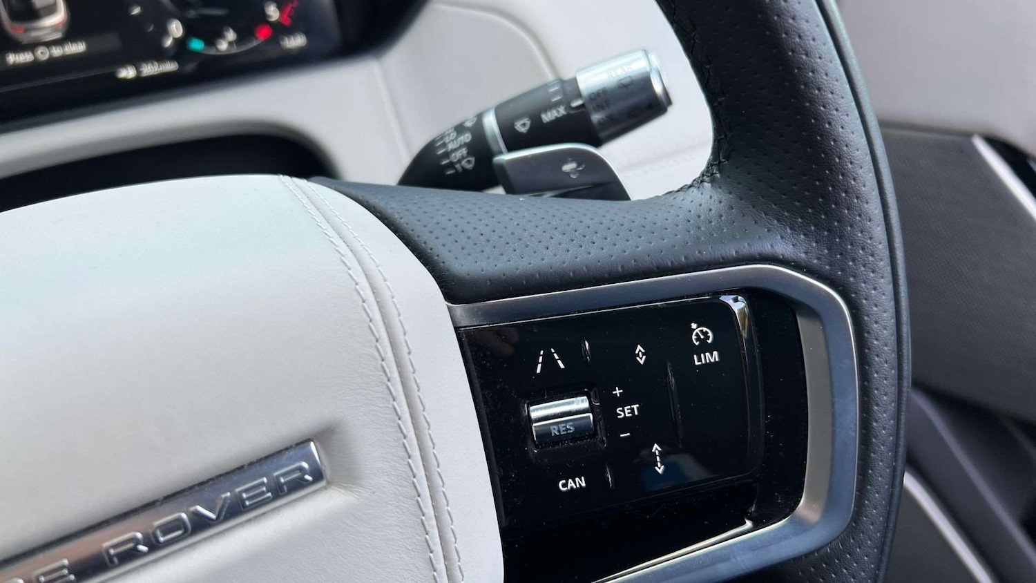 Used Land Rover Range Rover Velar 2021 for sale - 76460025: Photo 31