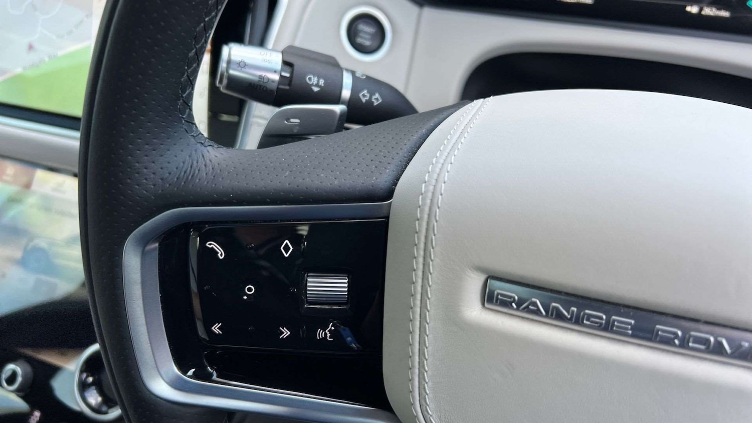 Used Land Rover Range Rover Velar 2021 for sale - 76460025: Photo 32