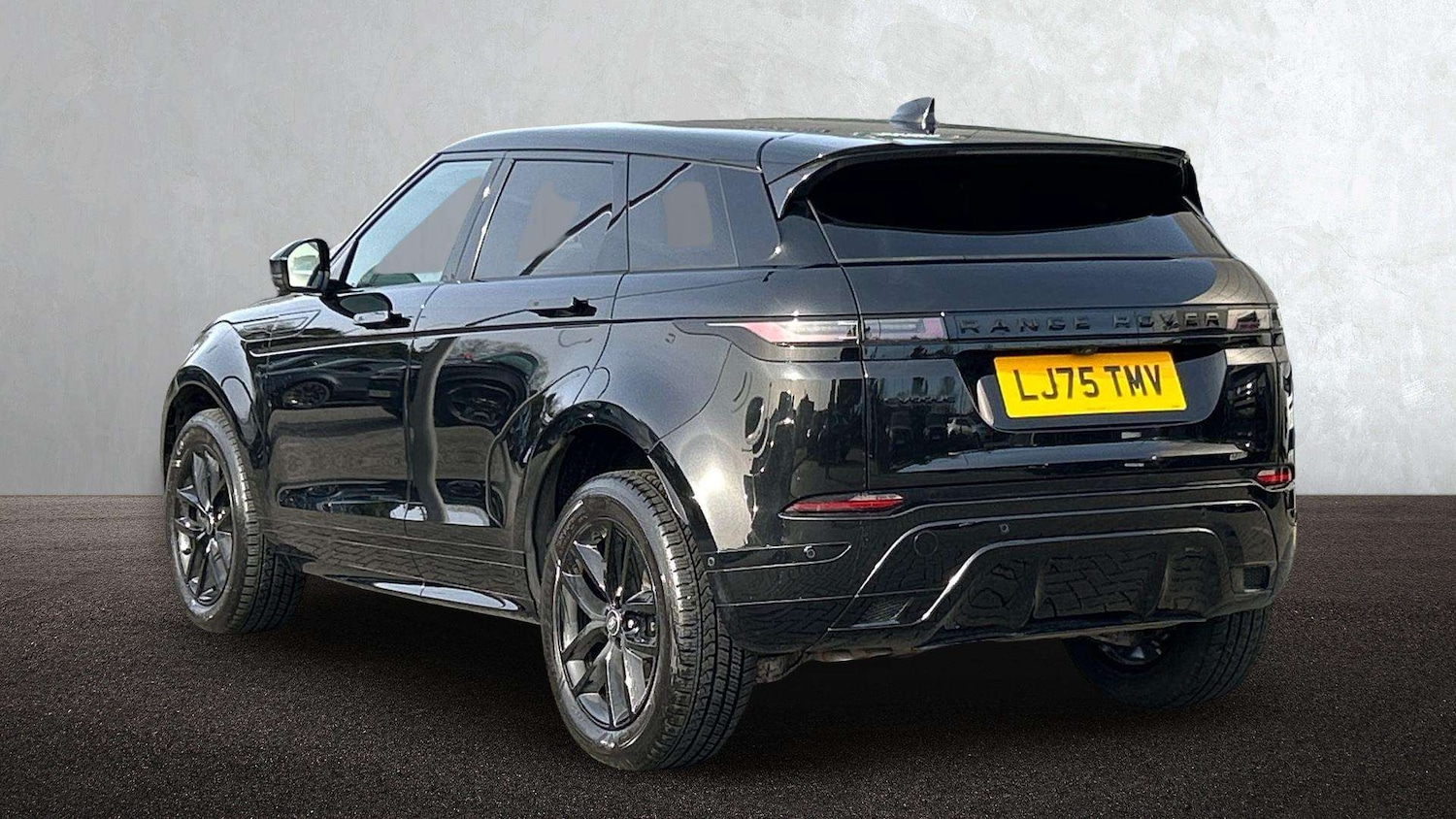 Used Land Rover Range Rover Evoque 2025 for sale - 77601400: Photo 2