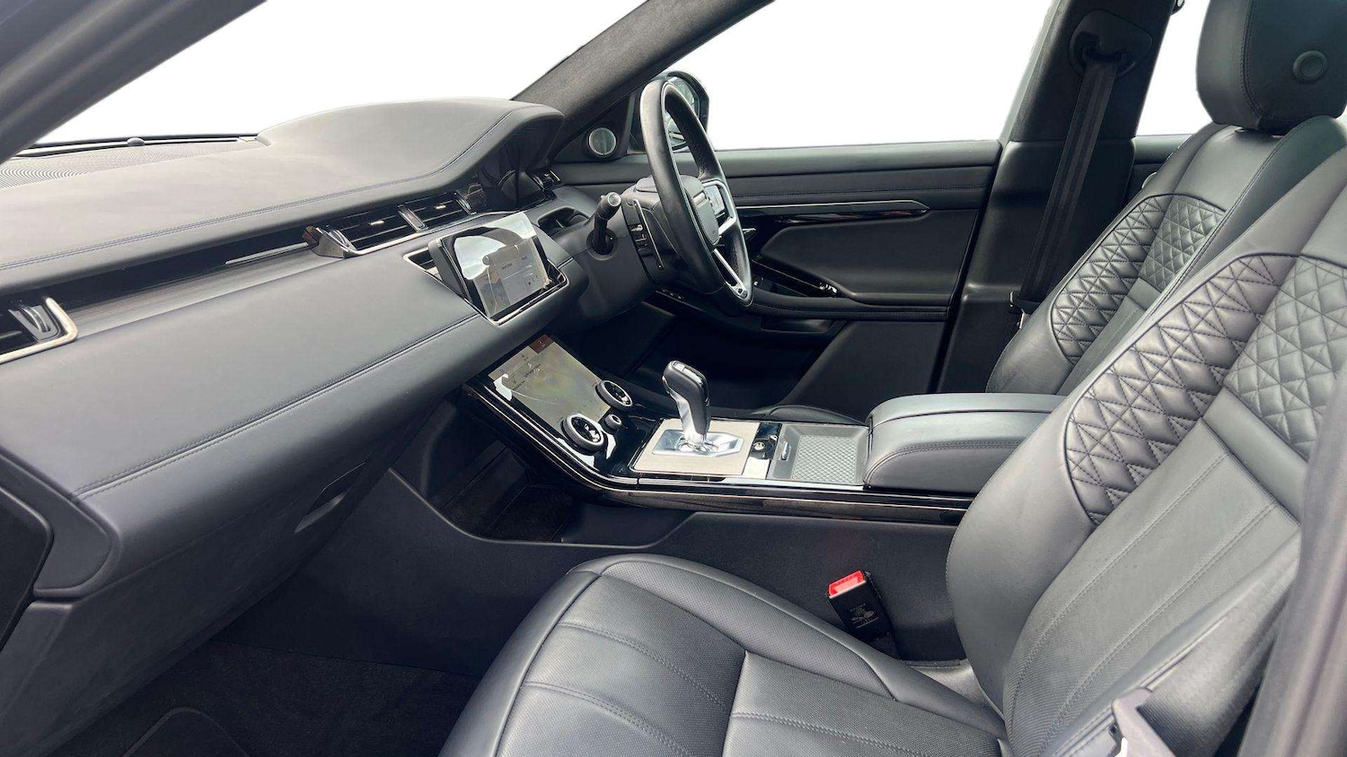 Used Land Rover Range Rover Evoque 2023 for sale - 77913985: Photo 3