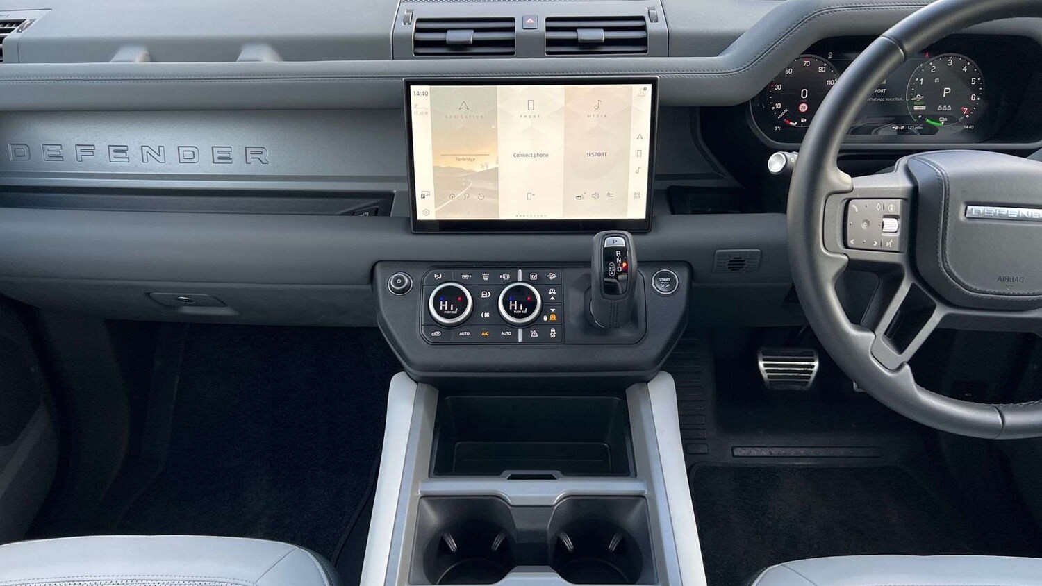 Used Land Rover Defender 2024 for sale - 76587671: Photo 14