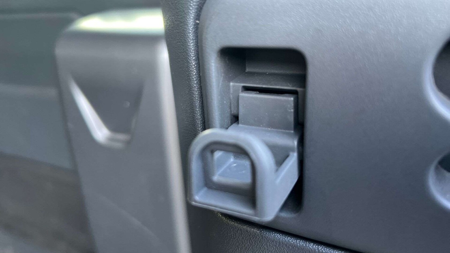 Used Land Rover Defender 2024 for sale - 76587671: Photo 27