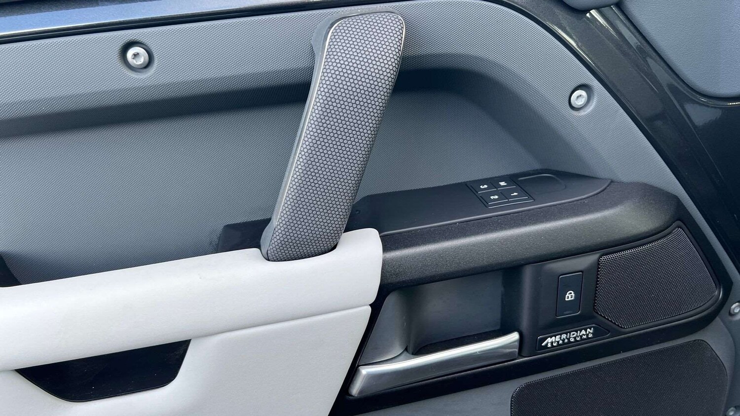 Used Land Rover Defender 2024 for sale - 76587671: Photo 29